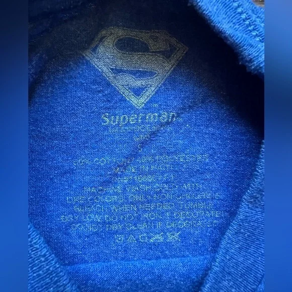 SUPERMAN Superhero youth small Logo t-shirt - Picture 4 of 6